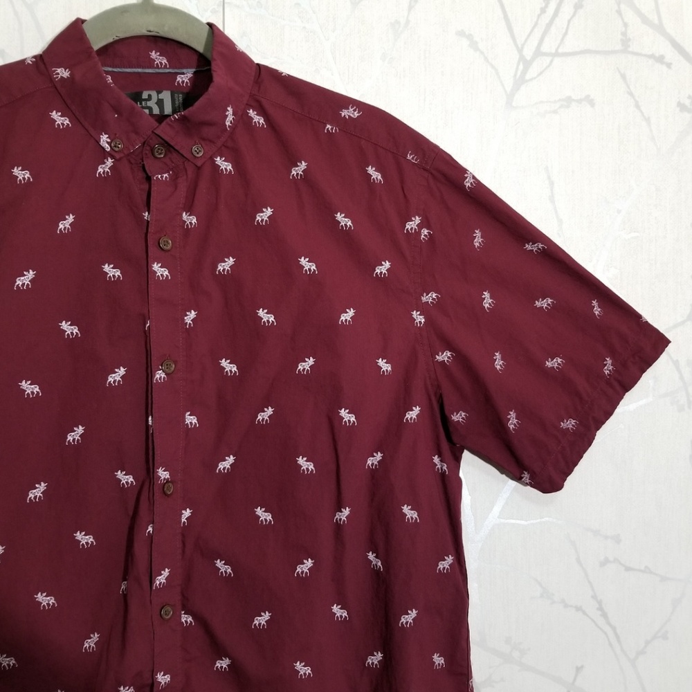 Le 31 Maroon Moose Novelty Print Semi Fit Short Sleeve Shirt